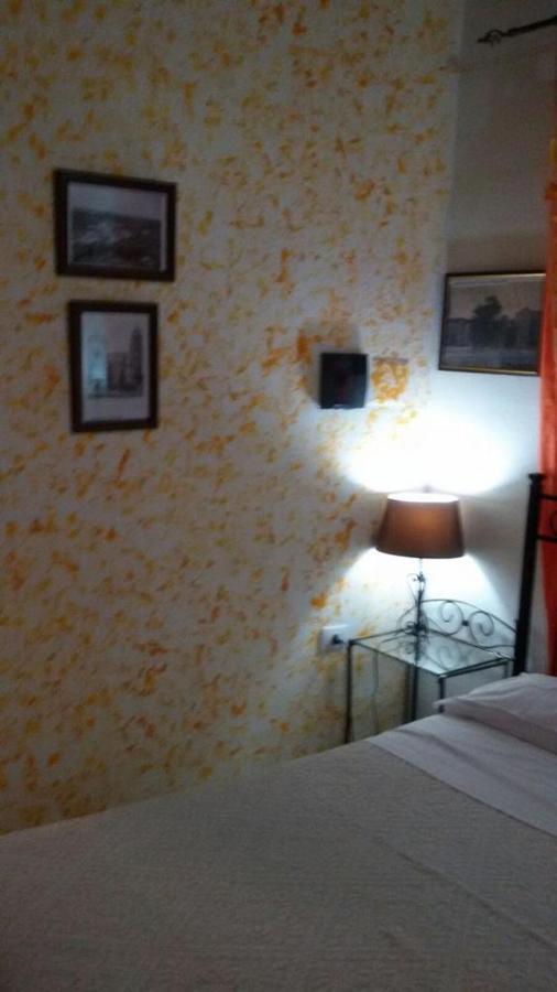 Il Bouganville Ористано Екстериор снимка