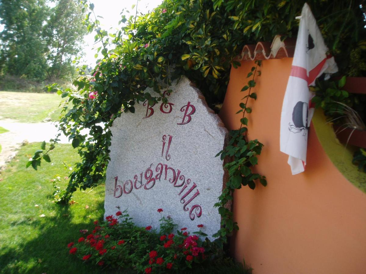Il Bouganville Ористано Екстериор снимка